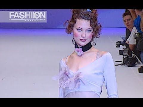 ANNA MOLINARI - BLUMARINE Fall 1993 Milan - Fashion Channel