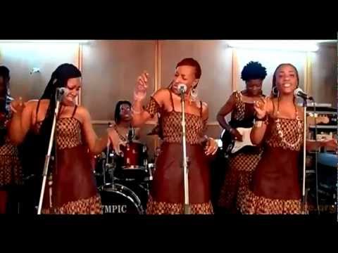 Bella Mondo - Hommage à Ti Mano