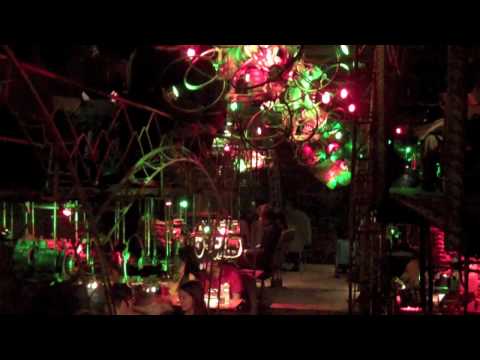 download lagu mp3 mp4 Cross Club, download lagu Cross Club gratis, unduh video klip Cross Club