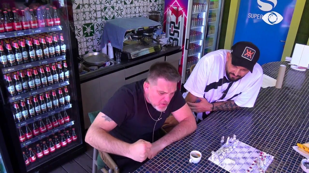 Kjo të bëjë debate me Romeon dhe unë ta lë/ Juli flet për Eglën, Liami: Hajde të bëjmë...