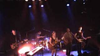 Agua De Annique - Beautiful One (Patronaat - May 8th 2009)