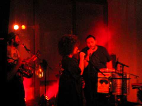 שי צברי וקרולינה - צל עץ תמר - נווה שכטר ת"א 3.10