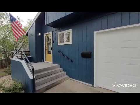 719 12th St N, Moorhead MN