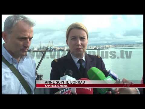 Anija minakërkuese “lyre” në Durrës - News, Lajme - Vizion Plus