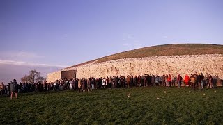 Wintersonnenwende bei Newgrange in Irland zieht 2.000 Besucher an