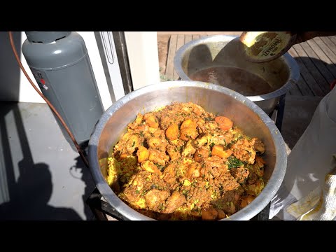 Cooking chicken biryani for 30-40 people - For when you are really REALLY hungry!