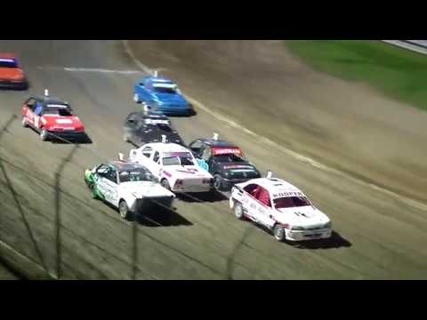 Premium Highlight: 2017 Junior Sedans - Murray Bridge - Heat Race