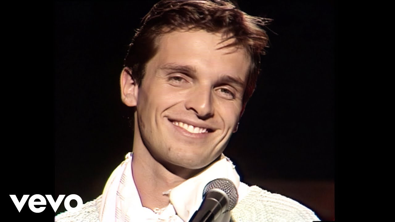 Más Allá By Miguel Bosé From Spain Popnable