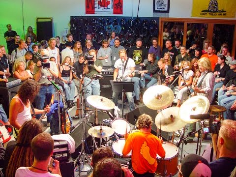 Metallica HQ [Headquarters] Live Relaunch Party (2002)