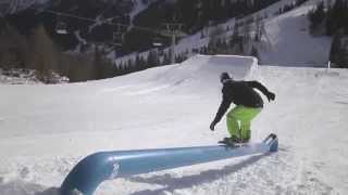preview picture of video 'Snowboard nelle Dolomiti *** Snowboard in the Dolomites'
