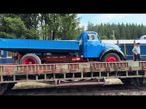 3 Seenbahn - Bahnhofsbetrieb wie in den 1950er Jahren 2025 - "RoLa"