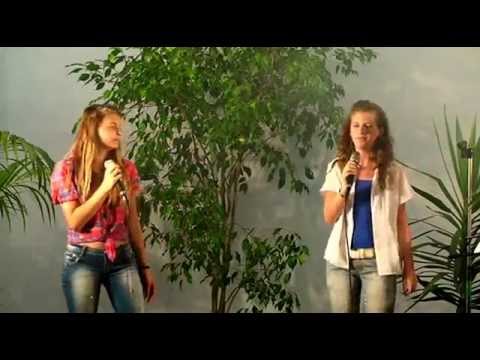 VITTORIA GERACI E FEDERICA PANCONI - CANDY MAN