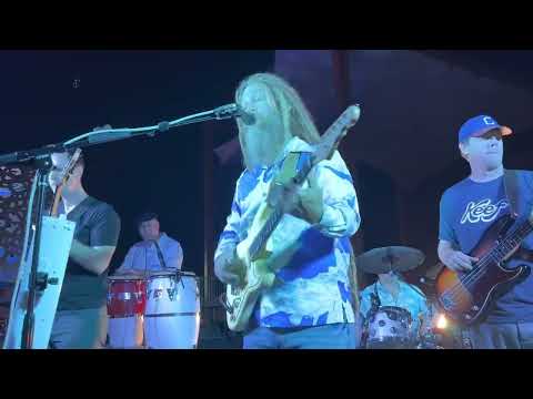 Rising tide with Mike love “Time to wake up” is Somo  Village Aug 12 2022