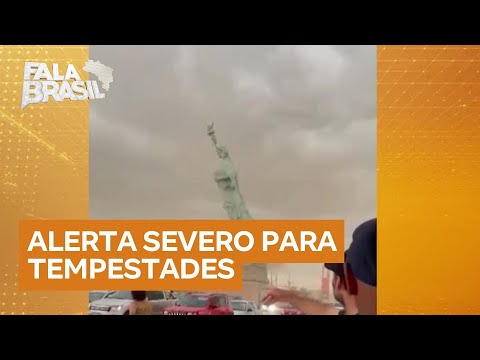 Vendaval destelha casas e derruba estátua de 35 metros no Rio Grande do Sul