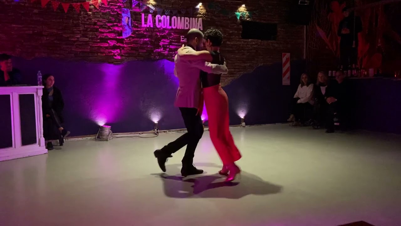 Ensueños - Bruno Tombari y Rocio Lequio - La colombina, Gualeguaychú