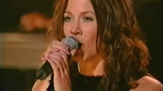 "The Weight" Levon, Sheryl Crow, Jakob Dylan, Emmylou, James Taylor (Remastered)