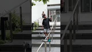 Esse cara tem um cachorro robô! Insano!