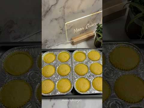 Make cupcakes with me 🧁🫶 #shortvideo #ytshorts #cupcakes #bakingrecipes #shorts #shortsviral