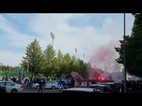 HJK - HIFK (Helsinki Derby) HIFK Ultras March to Stadium (4) 31.07.2017