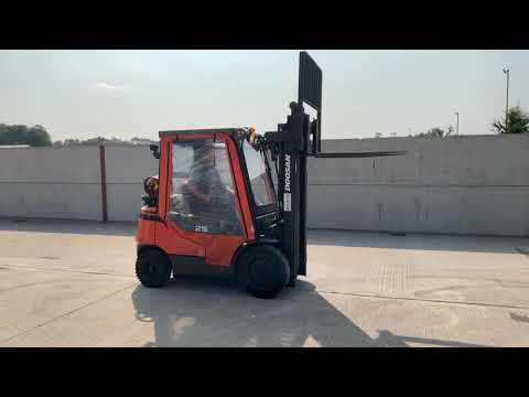 Lot 2 DOOSAN 2.5 Ton Gas Forklift