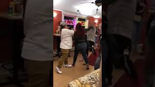 Guy fights 2 girls at Subway
