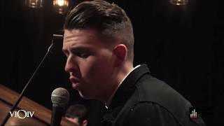 Mathew V - Blue Christmas [Live At 604 Records]