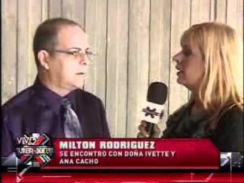 SuperXclusivo 8/11/11 - Ana Cacho y su madre en el Tribunal