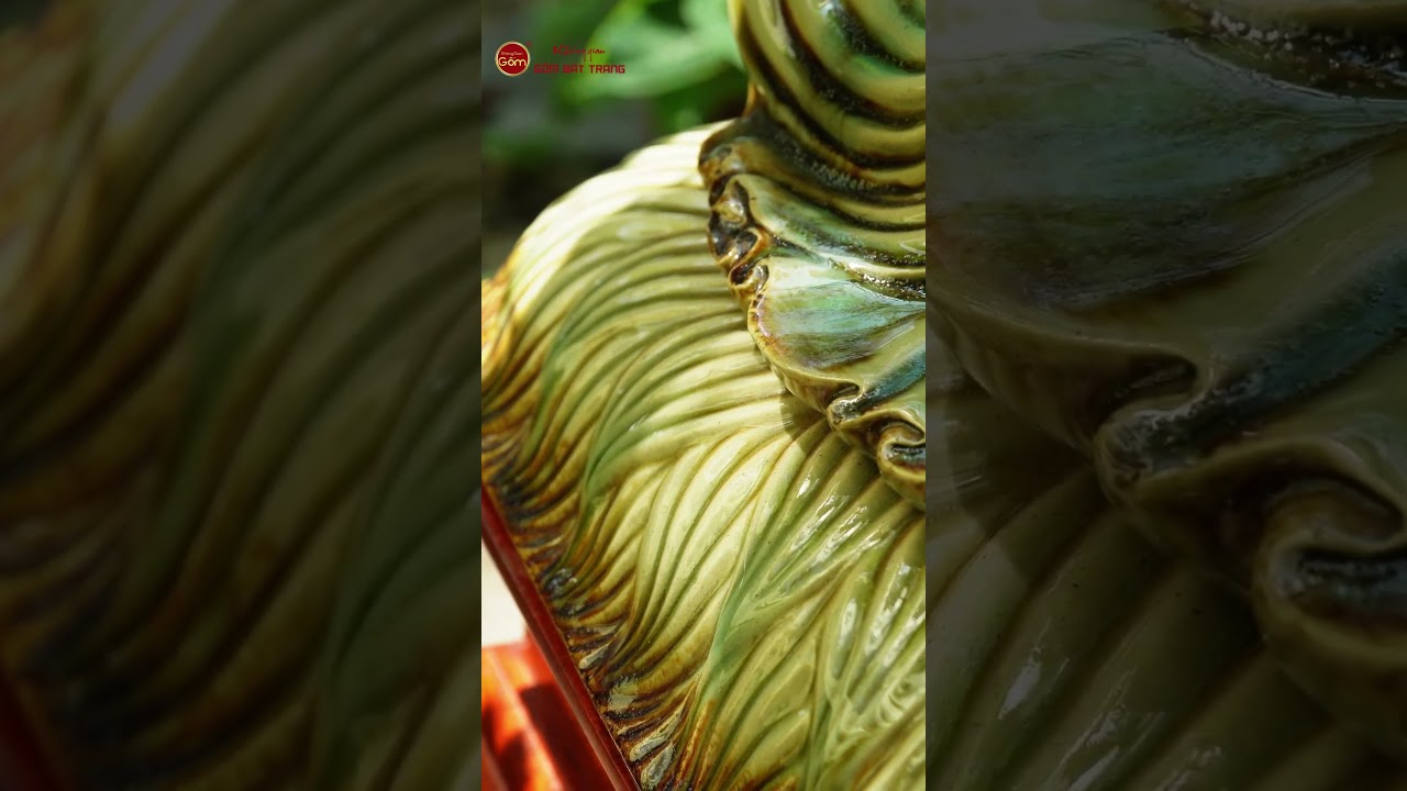 Tượng Phật Thích Ca Ngồi Thiền Định Trước Lá Bồ Đề