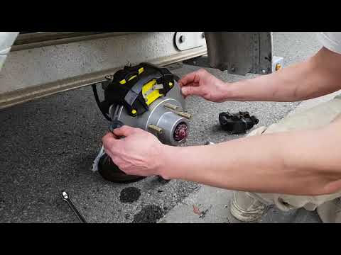 Boat trailer HUBS / ROTORS / BRAKES replacement, Tie Down Engineering