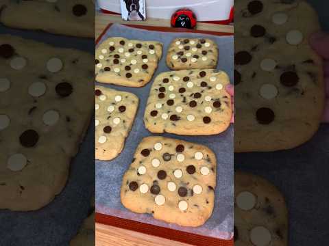Recette Cookies géants aux pépites de chocolat et fleur de sel