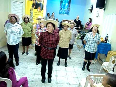 Quadrangular Vera Cruz.....B.H....M.G...26-07-2011 - Irmãs Alto Vera Cruz.