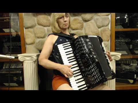 2719 - Black Beltuna Prestige III Piano Accordion LMM 41 120 $3999