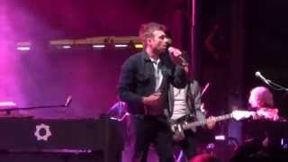 Damon Albarn - Lonely Press Play (live) Governors Ball 2014