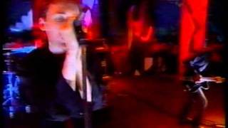The Jesus And Mary Chain - Something I Can't Have / Snakedriver (live)