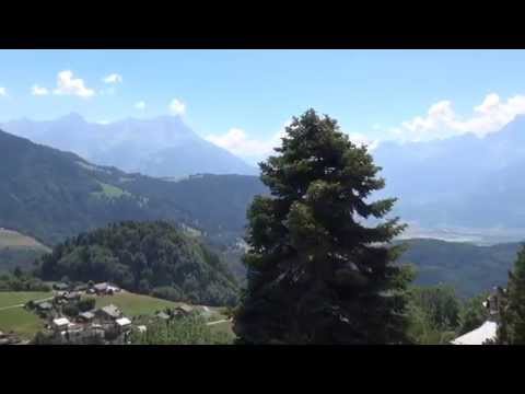 スイス寄宿学校LAS校のサマーキャンプ時の寮からの風景【スイス留学.com】