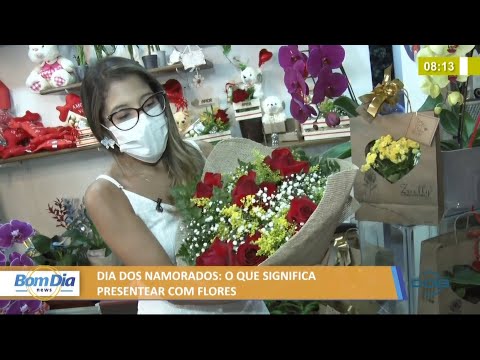 Significado de presentar parceiro(a) com flores no Dia dos Namorados 11 06 2021