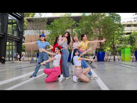 iWish : อยากเจอ @ Siam Walking Street - Siam【4K 60FPS】