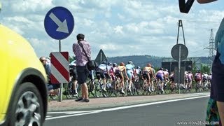 preview picture of video 'V etap 70. Tour de Pologne - przejazd peletonu'