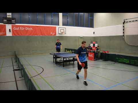 Kevin Eggers - Justin Shane Donnelly ( TTV Ronsdorf ) am 13.11.2021: 13:11, 14:12, 11:13 und 11:9
