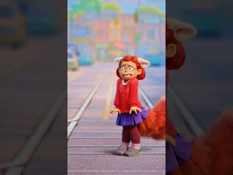 Mei saying "Hi" but can't keep her Panda in.  #turningred #shorts