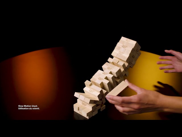 Vídeo relacionado con Hasbro Gaming Jenga, Juegos de Mesa para Niños y Niñas de 6 Años o Más, Fiestas con Amigos, Habilidad y Estrategia
