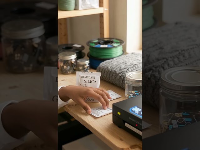 Vídeo relacionado con Desecamen – Pack 2 bolsas 1 kg silica gel desecante | Gránulos 3–5 mm | Antihumedad armarios, flores, filamento 3D | Reutilizable sin electricidad | Deshumidificador Natural