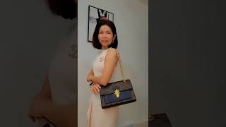 Download lagu Louis vuitton Monogram Victoria bag #lvbag #soemayer #lvlover mp3 Download lagu Louis vuitton Monogram Victoria bag #lvbag #soemayer #lvlover mp3