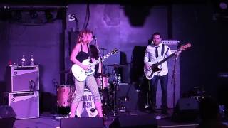 Samantha Fish - "I'll Come Running Over" - Bourbon Saloon, Omaha, NE  - 06/12/17