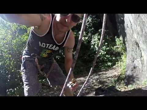 CLIMBING IN NEW ZEALAND(RARANGI BEACH)