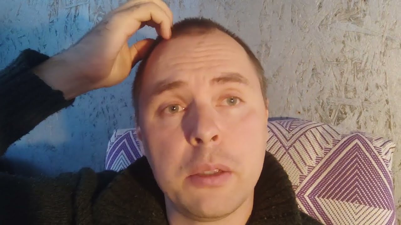 Monologas apie terbaklynius Lietuvos inteligentėlius kurių ypatingasis bruožas - prisitaikymas