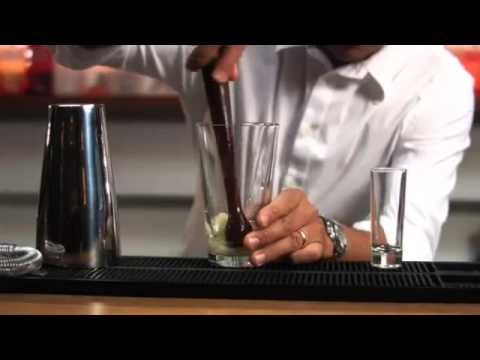 ABSOLUT Honeymelon Shooter