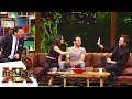 Özge Özpirinçci, Murat Dalkılıç'a MENDİL FIRLATTI! - Beyaz Show