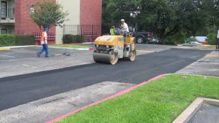 preview picture of video 'Parking lot Striping - Asphalt Sealing & Repairs Austin, Texas US'