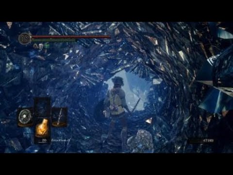 DARK SOULS™: REMASTERED_Hunter finds 3rd Crystal lizard in Crystal Caves